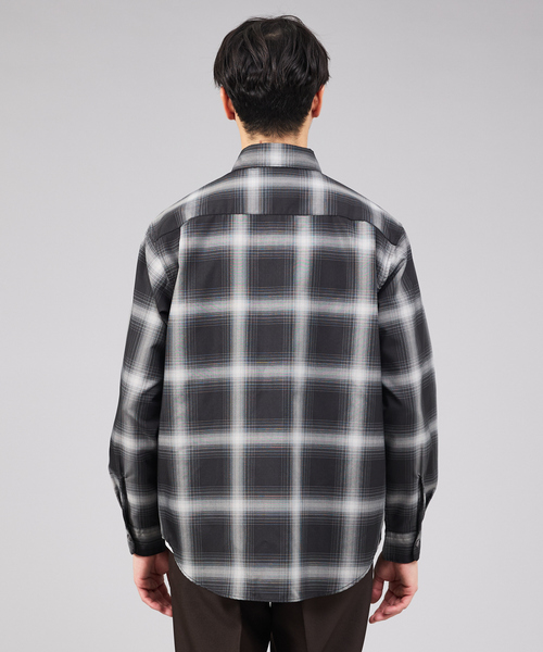 ABAHOUSE GRAY(アバハウスグレイ)の「【軽量 / 吸水速乾】セオアルファ オンブレーチェック 長袖シャツ(シャツ/ブラウス・メンズ・ネイビー/ブラック/グレイッシュベージュ・48/46/50)」の6枚目の写真