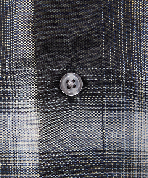 ABAHOUSE GRAY(アバハウスグレイ)の「【軽量 / 吸水速乾】セオアルファ オンブレーチェック 長袖シャツ(シャツ/ブラウス・メンズ・ネイビー/ブラック/グレイッシュベージュ・48/46/50)」の10枚目の写真