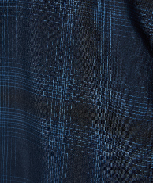 ABAHOUSE GRAY(アバハウスグレイ)の「【軽量 / 吸水速乾】セオアルファ オンブレーチェック 長袖シャツ(シャツ/ブラウス・メンズ・ネイビー/ブラック/グレイッシュベージュ・48/46/50)」の14枚目の写真