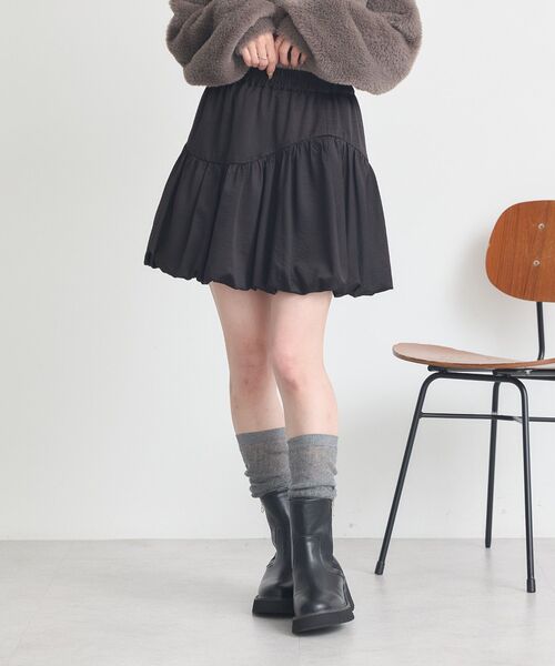 earth music&ecology（アースミュージックアンドエコロジー）の「ラウンド切り替えバルーンミニスカート（スカート・レディース・アイボリー/ブラック・FREE）」の19枚目の写真