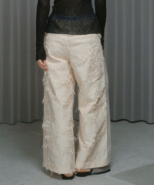 THINGS THAT MATTER（シングス ザット マター）の「PRE-SENT WIDE PANTS / プレゼント ワイド パンツ（その他パンツ・レディース・アイボリー・2/1）」の3枚目の写真