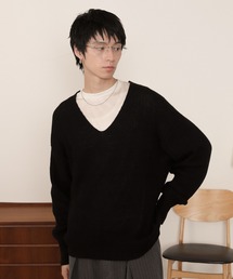 LUCY（ルーシー）の「LUCY/【25年秋冬新作】エルボーパッチVネックプルオーバー（ニット/セーター・メンズ）」