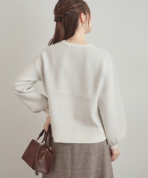 couture brooch（クチュールブローチ）の「【可愛く着映える・華やか】リボンジャカード ニットトップス（ニット/セーター・レディース・グレー/ブラック系/ホワイト系3・38/42）」の6枚目の写真