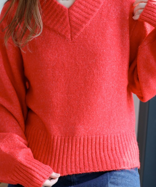 cepo(セポ)の「ウール混Vネックソデボリュームニットプルオーバー(ニット/セーター・レディース・オフホワイト/カーキ/レッド/チャコール・M)」の16枚目の写真