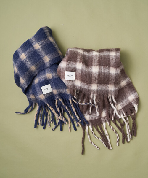 FREAK'S STORE(フリークスストア)の「カシミヤ入り チェックボリュームマフラー(マフラー・レディース・ブラック/ネイビー/ベージュ・ONE SIZE)」の10枚目の写真