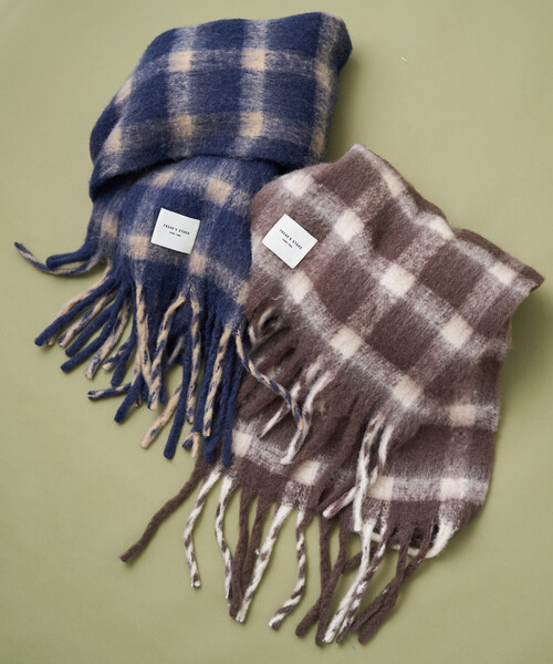 FREAK'S STORE(フリークスストア)の「カシミヤ入り チェックボリュームマフラー(マフラー・レディース・ブラック/ネイビー/ベージュ・ONE SIZE)」の11枚目の写真