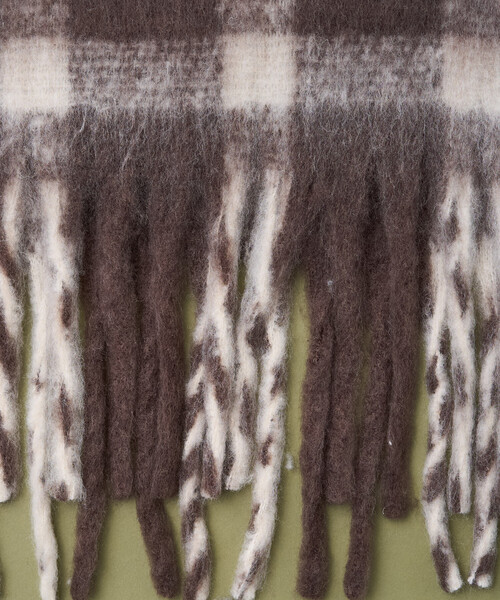 FREAK'S STORE(フリークスストア)の「カシミヤ入り チェックボリュームマフラー(マフラー・レディース・ブラック/ネイビー/ベージュ・ONE SIZE)」の13枚目の写真