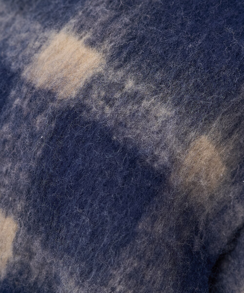 FREAK'S STORE(フリークスストア)の「カシミヤ入り チェックボリュームマフラー(マフラー・レディース・ブラック/ネイビー/ベージュ・ONE SIZE)」の16枚目の写真