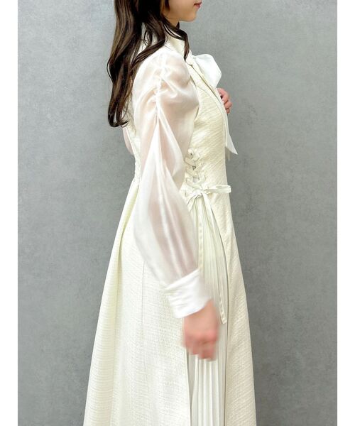 dazzlin（ダズリン）の「サイドプリーツテーラーワンピース（ワンピース・レディース・アイボリー/チャコールグレー/ブラウン/オフホワイト/グレー/その他1・SMALL/MEDIUM）」の7枚目の写真