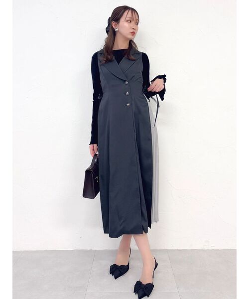 dazzlin（ダズリン）の「サイドプリーツテーラーワンピース（ワンピース・レディース・アイボリー/チャコールグレー/ブラウン/オフホワイト/グレー/その他1・SMALL/MEDIUM）」の11枚目の写真