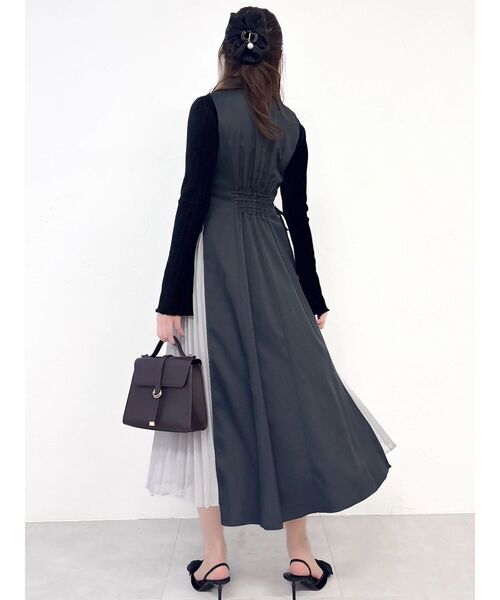 dazzlin（ダズリン）の「サイドプリーツテーラーワンピース（ワンピース・レディース・アイボリー/チャコールグレー/ブラウン/オフホワイト/グレー/その他1・SMALL/MEDIUM）」の12枚目の写真