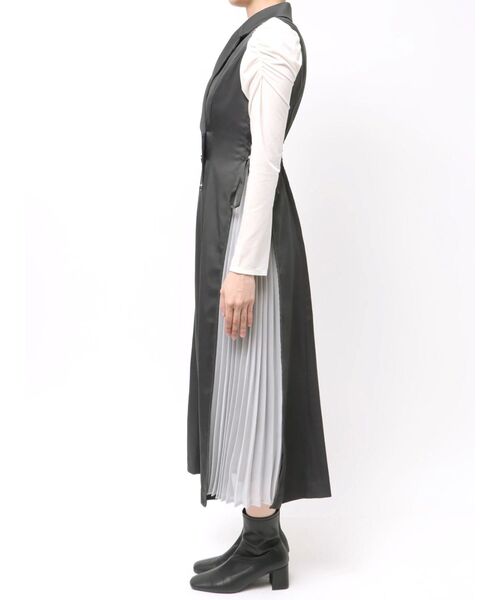 dazzlin（ダズリン）の「サイドプリーツテーラーワンピース（ワンピース・レディース・アイボリー/チャコールグレー/ブラウン/オフホワイト/グレー/その他1・SMALL/MEDIUM）」の18枚目の写真