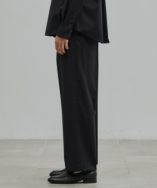 UNITED TOKYO（ユナイテッドトウキョウ）の「LORO PIANA FABRIC イージーパンツ（その他パンツ・メンズ・ダークグレー/ダークネイビー/グレイッシュベージュ・1/2）」の13枚目の写真