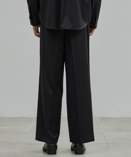 UNITED TOKYO（ユナイテッドトウキョウ）の「LORO PIANA FABRIC イージーパンツ（その他パンツ・メンズ・ダークグレー/ダークネイビー/グレイッシュベージュ・1/2）」の14枚目の写真