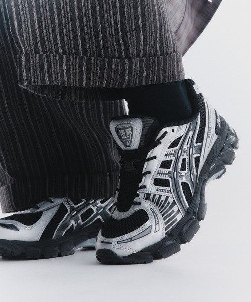 ASICS(アシックス)の「GEL-KAYANO 12.1 1203A759.001(スニーカー・メンズ・ブラック・26.0cm/26.5cm/27.0cm/27.5cm/28.0cm/23.0cm/25.0cm/23.5cm/24.0cm/24.5cm/22.5cm/28.5cm)」の1枚目の写真