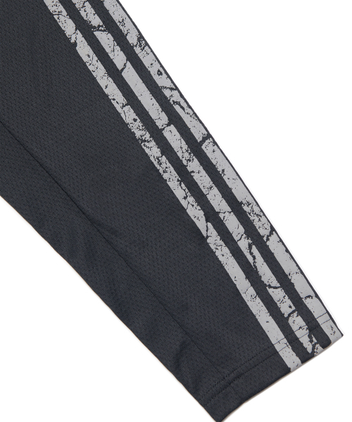 NOMANUAL(NOMANUAL)の「CRACKED LINE LONG SLEEVE UNIFORM - BLACK(Tシャツ/カットソー・レディース・その他・SMALL/MEDIUM/LARGE)」の11枚目の写真