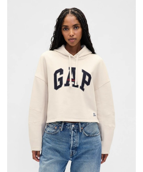 GAP（ギャップ）の「オーバーサイズ バレルスリーブ GAPロゴパーカー（パーカー・レディース・ブラック/アイボリー/ネイビー/レッド・XL/S/L/XS/M/XXS）」の2枚目の写真