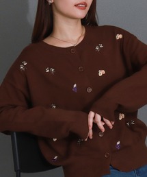 libelle more（リベル モア）の「花柄刺繍クルーネックカーディガン フラワー刺繍 / フルーツ柄 / 通勤 / きれいめ / フェミニン（カーディガン/ボレロ）」