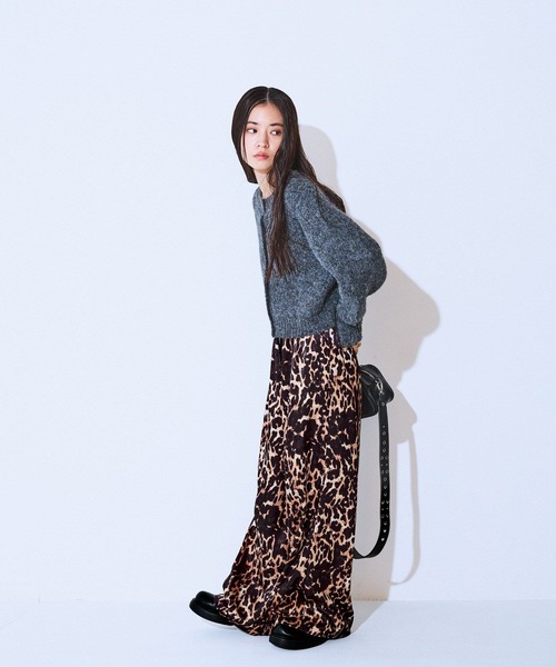 JEANASIS(ジーナシス)の「3Gリッチシャギーショートクルーニットカーディガン/629912(カーディガン/ボレロ・レディース・ブラウン系その他/チャコールグレー/オフホワイト/ライム・FREE)」の18枚目の写真