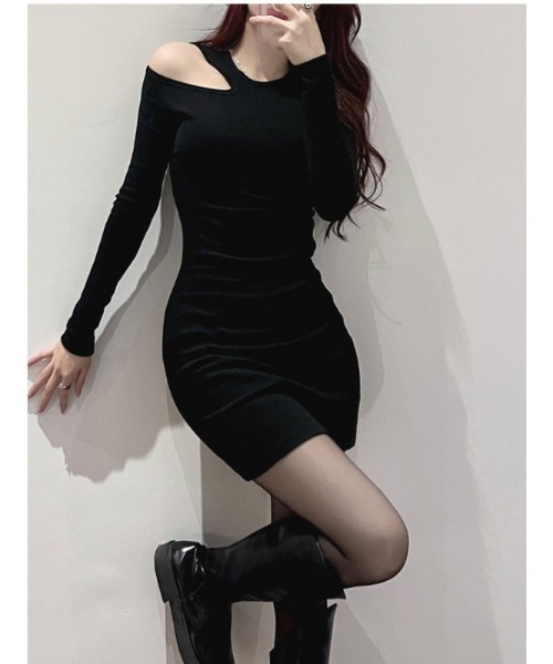 NoBelle(ノベル)の「ワンショルダー タイトミニワンピース(ワンピース・レディース・ブラック・M/L)」の3枚目の写真