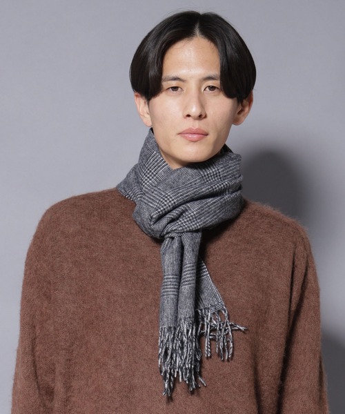 NANO universe（ナノユニバース）の「ソフトカシミヤブレンドチェックマフラー（マフラー・メンズ・グレー/グリーン/イエロー・FREE）」の2枚目の写真