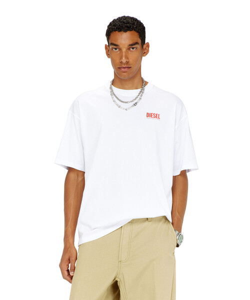 DIESEL(ディーゼル)の「メンズ Tシャツ T-BOXT-BISK(Tシャツ/カットソー・メンズ・ホワイト系その他/ブラック/グレー系その他/グレー・LARGE/MEDIUM/X-LARGE/SMALL/X-SMALL/XX-LARGE/XXX-LARGE)」の2枚目の写真