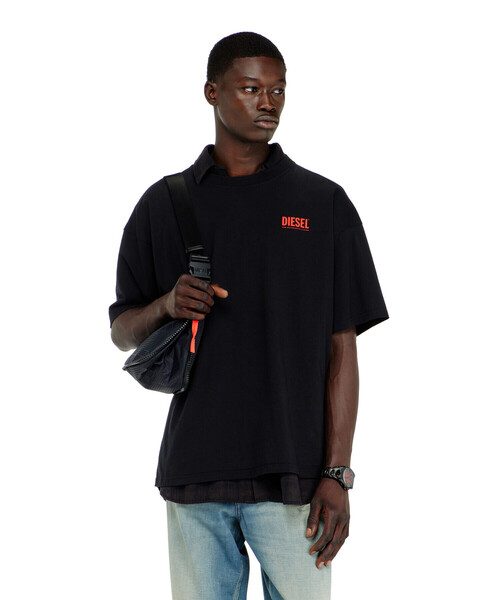 DIESEL(ディーゼル)の「メンズ Tシャツ T-BOXT-BISK(Tシャツ/カットソー・メンズ・ホワイト系その他/ブラック/グレー系その他/グレー・LARGE/MEDIUM/X-LARGE/SMALL/X-SMALL/XX-LARGE/XXX-LARGE)」の3枚目の写真