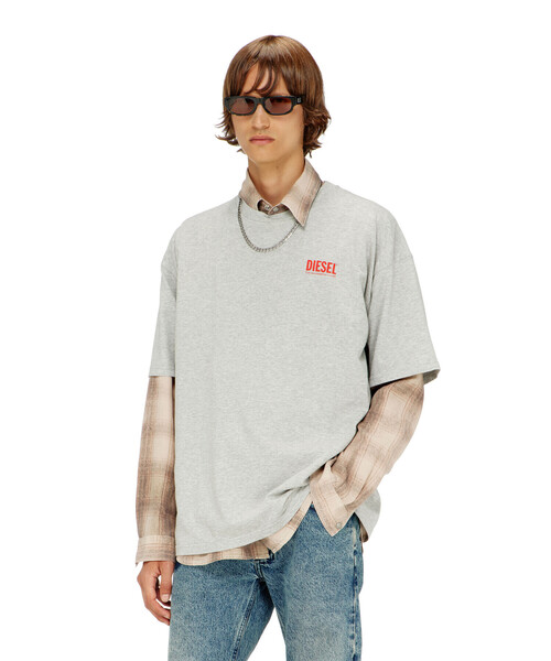 DIESEL(ディーゼル)の「メンズ Tシャツ T-BOXT-BISK(Tシャツ/カットソー・メンズ・ホワイト系その他/ブラック/グレー系その他/グレー・LARGE/MEDIUM/X-LARGE/SMALL/X-SMALL/XX-LARGE/XXX-LARGE)」の12枚目の写真