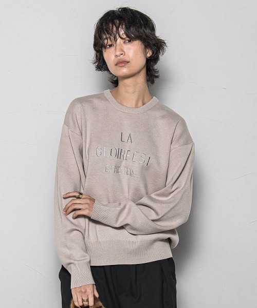 MAYSON GREY(メイソングレイ)の「【WEB限定】刺繍ロゴニットプルオーバー≪洗濯機で洗える≫(ニット/セーター・レディース・ライトグレー/ネイビー/ベージュ・M)」の3枚目の写真