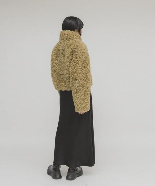 KBF（ケイビーエフ）の「クラッシュサテンナロースカート（スカート・レディース・ベージュ/チャコールグレー/ブラック・ONE）」の13枚目の写真