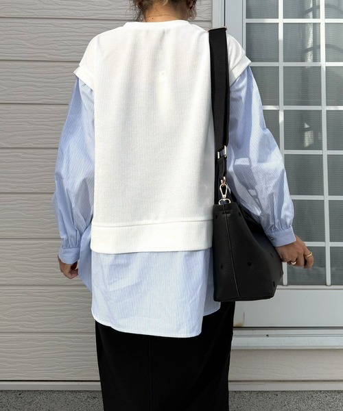 Q（キュー）の「ストライプシャツドッキングニット（ニット/セーター・レディース・ブラック/アイボリー・MEDIUM）」の12枚目の写真