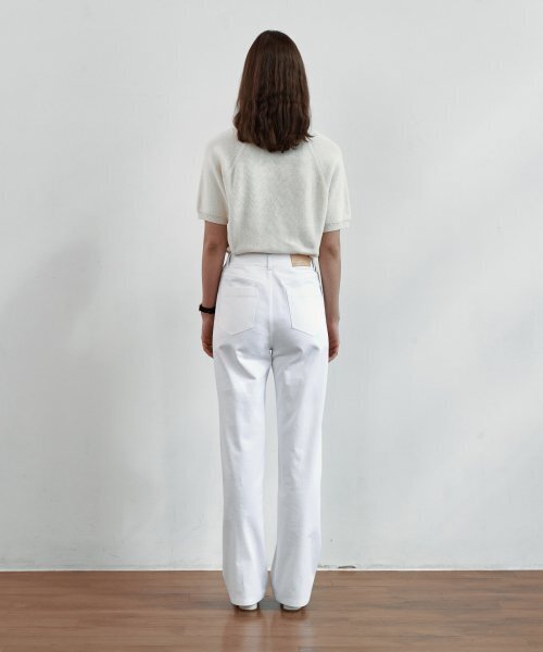 STEP AROUND（ステップアラウンド）の「Front line detail straight cotton pant [WHITE]（その他パンツ・レディース・その他・MEDIUM/SMALL）」の3枚目の写真