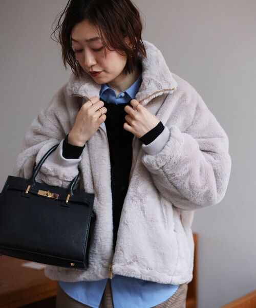 le.coeur blanc(ルクールブラン)の「フェイクファーブルゾン(ブルゾン・レディース・ブラウン/グレー/グレイッシュベージュ・38)」の14枚目の写真