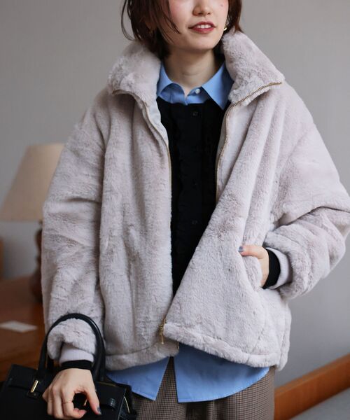 le.coeur blanc(ルクールブラン)の「フェイクファーブルゾン(ブルゾン・レディース・ブラウン/グレー/グレイッシュベージュ・38)」の15枚目の写真