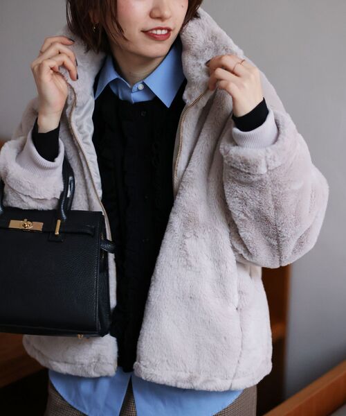 le.coeur blanc(ルクールブラン)の「フェイクファーブルゾン(ブルゾン・レディース・ブラウン/グレー/グレイッシュベージュ・38)」の17枚目の写真