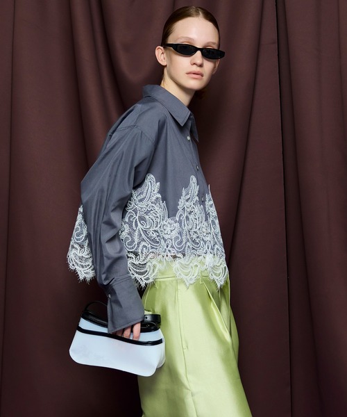 MAISON SPECIAL（メゾンスペシャル）の「Striped Lace Shirt/ワイドスカラップレースシャツ（シャツ/ブラウス・レディース・グレー/ブルー・FREE）」の6枚目の写真