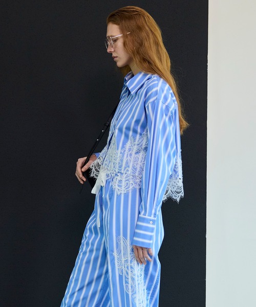 MAISON SPECIAL（メゾンスペシャル）の「Striped Lace Shirt/ワイドスカラップレースシャツ（シャツ/ブラウス・レディース・グレー/ブルー・FREE）」の16枚目の写真