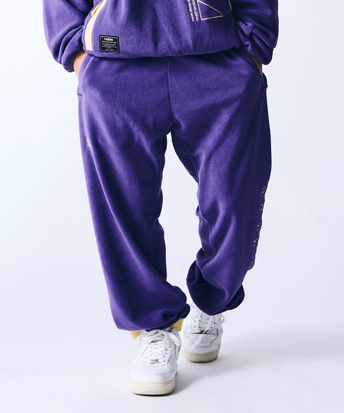 reversal.dogi.design.works(リバーサル・ドーギ・デザイン・ワークス)の「<reversal/リバーサル>EMBROIDERY COLOR FLEECE PANTS(スウェットパンツ・メンズ・ターコイズブルー/ブラック/パープル・LARGE/MEDIUM/X-LARGE)」の3枚目の写真