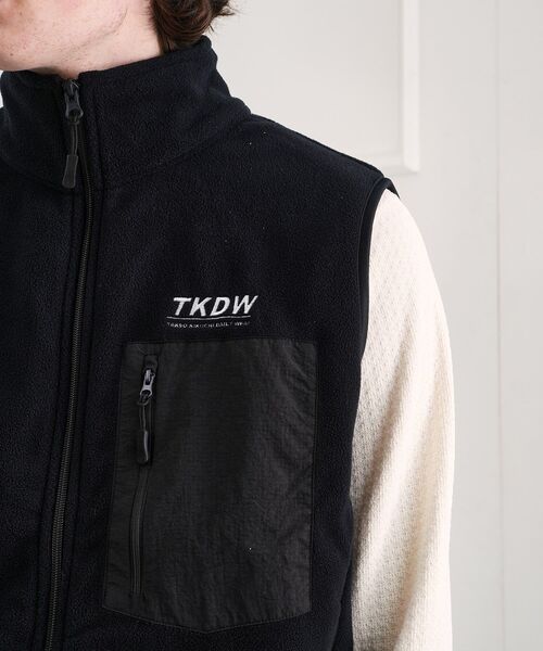TAKEO KIKUCHI（タケオキクチ）の「TKDWフリースベスト（ベスト・メンズ・ブラック・02/03）」の7枚目の写真