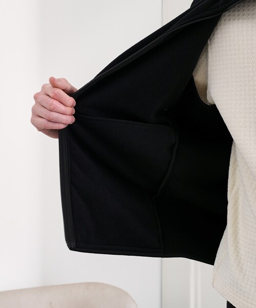 TAKEO KIKUCHI（タケオキクチ）の「TKDWフリースベスト（ベスト・メンズ・ブラック・02/03）」の10枚目の写真