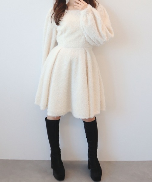 CECIL McBEE(セシルマクビー)の「プードルリボンベルトミニワンピース(ワンピース・レディース・ベージュ/アイボリー/ブラック/グレー・MEDIUM)」の1枚目の写真