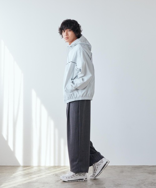 NIKE(ナイキ)の「ナイキ エア マックス TL 2.5 メンズシューズ / Nike Air Max TL 2.5 Men's Shoes FZ4110-012 Phantom(スニーカー・メンズ・クリーム・25/26/26.5/27/27.5/28/24/24.5/25.5/28.5/29.5/30/29)」の3枚目の写真
