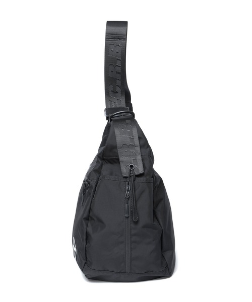 F.C.Real Bristol（エフシーレアルブリストル）の「TOUR SHOULDER BAG（ショルダーバッグ・メンズ・ブラック・FREE）」の4枚目の写真