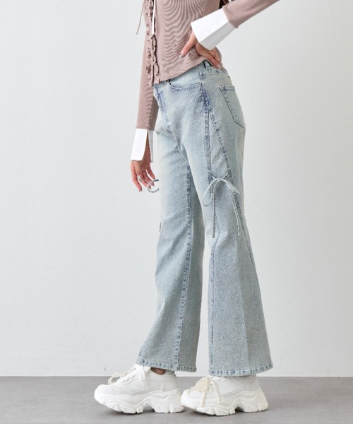 OLIVE des OLIVE(オリーブデオリーブ)の「美脚ストレッチフレアデニムパンツ(デニムパンツ・レディース・ブルー/サックスブルー/ピンク・MEDIUM/SMALL)」の6枚目の写真