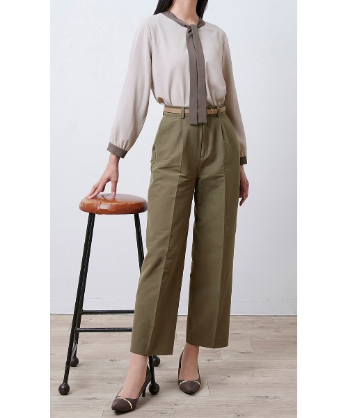 AOYAMA(アオヤマ)の「ストレートパンツ《WEB限定》(その他パンツ・レディース・ベージュ/カーキ・M/L)」の5枚目の写真