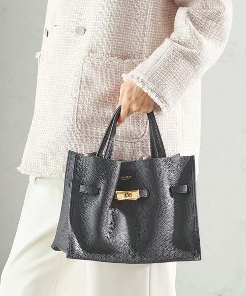 VIOLAd'ORO(ヴィオラドーロ)の「VIOLAd’ORO:金具付き トート(ショルダーバッグ・レディース・キャメル/ブラック・ONE SIZE)」の4枚目の写真