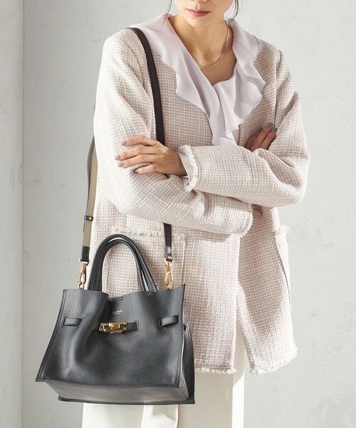 VIOLAd'ORO(ヴィオラドーロ)の「VIOLAd’ORO:金具付き トート(ショルダーバッグ・レディース・キャメル/ブラック・ONE SIZE)」の10枚目の写真