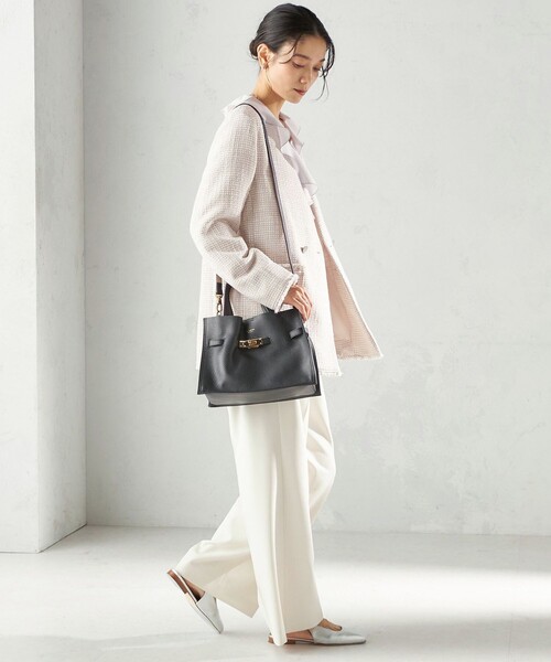 VIOLAd'ORO(ヴィオラドーロ)の「VIOLAd’ORO:金具付き トート(ショルダーバッグ・レディース・キャメル/ブラック・ONE SIZE)」の13枚目の写真