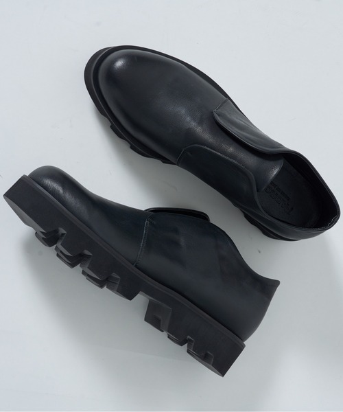 PADRONE（パドローネ）の「【PADRONE】別注 INSTEP GORE SHORT BOOTS with Chunky Sole (WATER PROOF LEATHER) PU7358-1234（その他シューズ・メンズ・ブラック・42/41/40）」の2枚目の写真