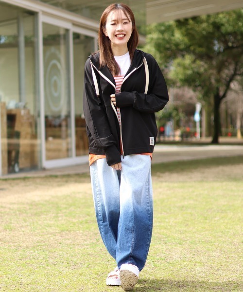 KRIFF MAYER Lady's Collection（クリフメイヤーレディースコレクション）の「【日焼け対策･接触冷感】冷涼UVカットドルマンパーカー（パーカー・レディース・カラフル/レッド/ネイビー/ナチュラル/ブラック・LARGE/MEDIUM）」の19枚目の写真